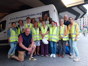 The Samaritans :: The team of volunteers who distribute meals to the homeless, summer and winter alike